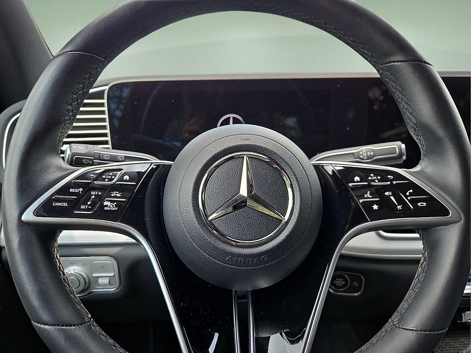 Used 2025 Mercedes-Benz GLE 350 4MATIC image 24
