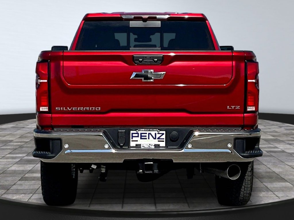 New 2026 Chevrolet Silverado 3500 LTZ w/ LTZ Convenience Package AWD/4WD image 4