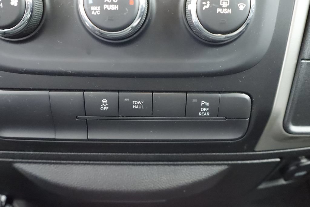 Certified 2019 RAM 1500 Warlock AWD/4WD image 32