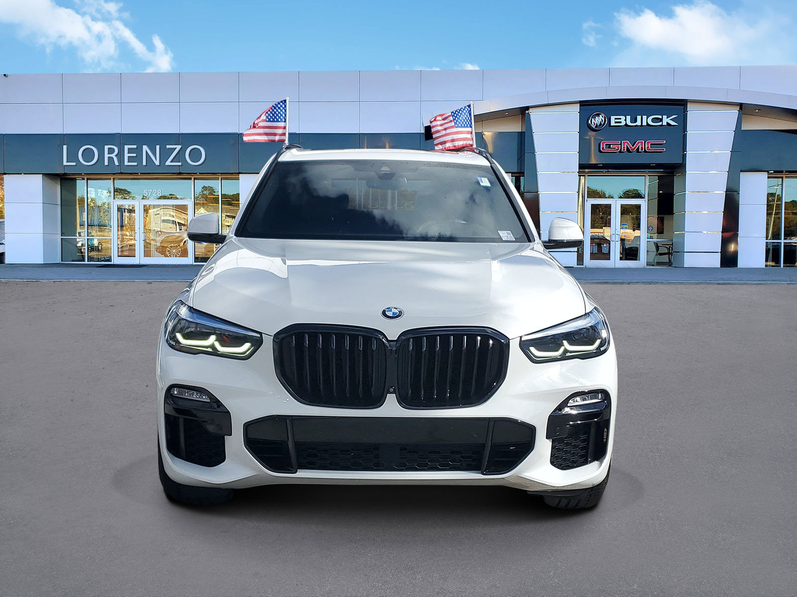 Used 2021 BMW X5 M50i w/ Premium Package image 2