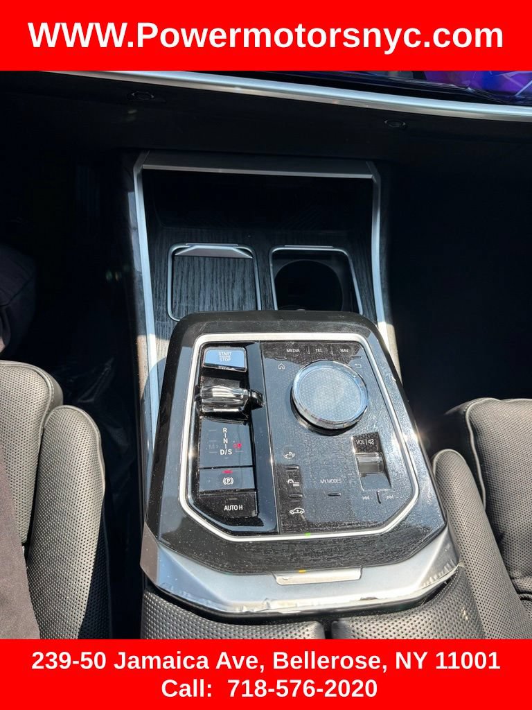 Used 2024 BMW 740i xDrive AWD/4WD image 36