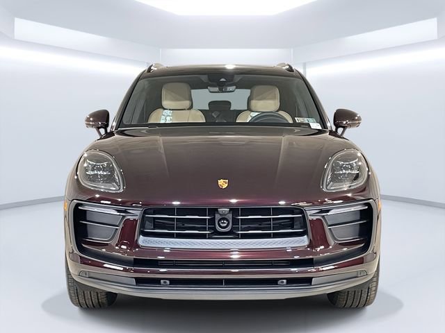 New 2026 Porsche Macan image 2