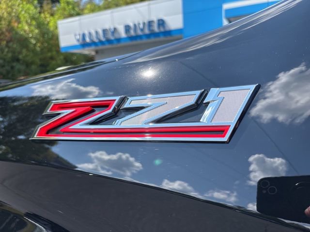 Used 2025 Chevrolet Silverado 1500 LTZ w/ LTZ Premium Package image 14