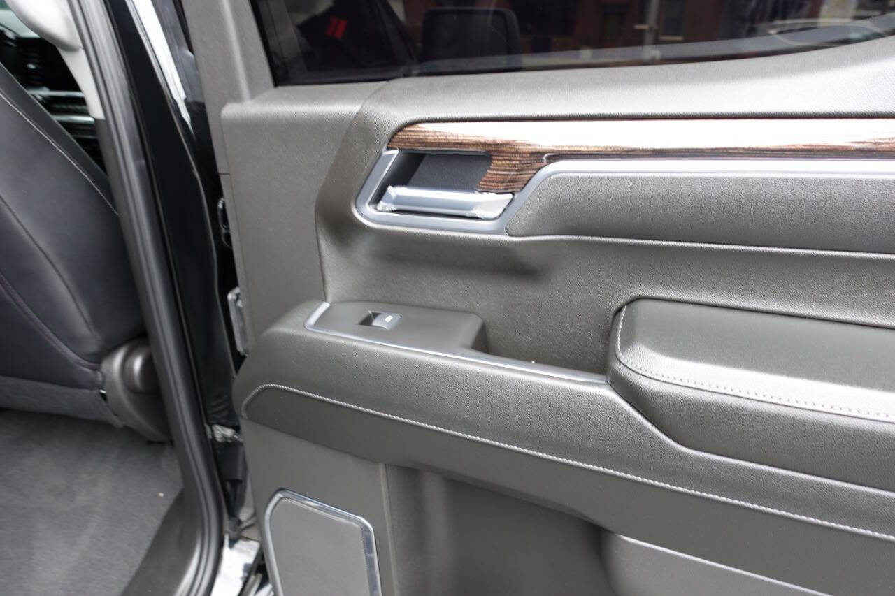 Used 2025 GMC Sierra 1500 Elevation AWD/4WD image 28