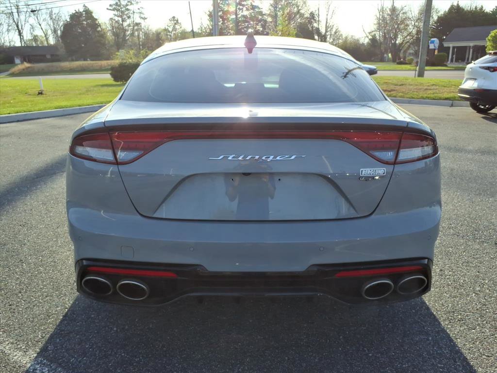 Used 2022 Kia Stinger GT1 image 11