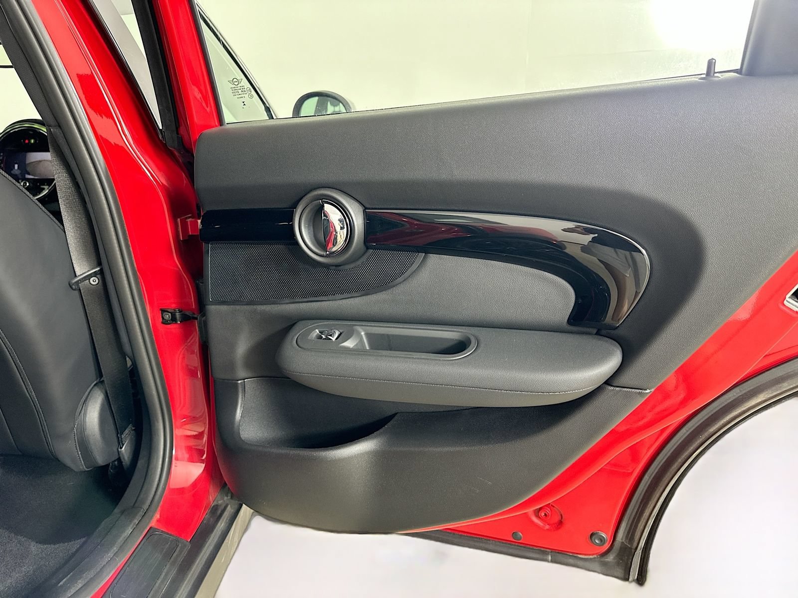 Certified 2024 MINI Cooper Clubman S w/ Signature Upholstery Package AWD/4WD image 43