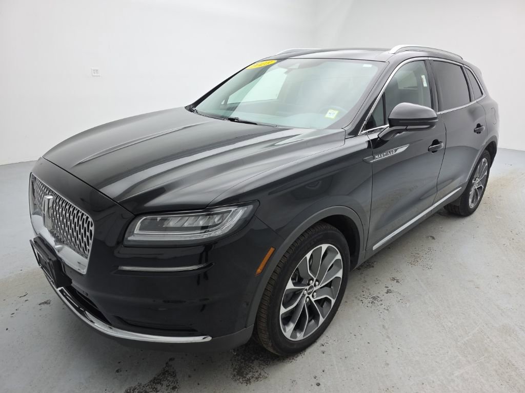 Used 2023 Lincoln Nautilus Reserve w/ Equipment Group 201A image 5