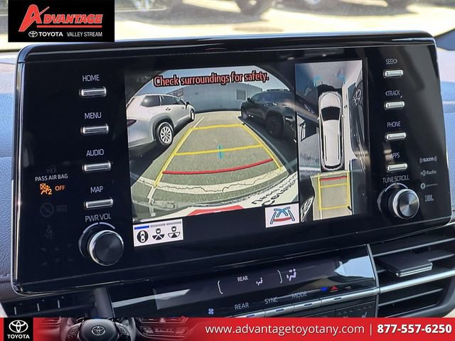 Used 2022 Toyota Sienna Platinum image 34