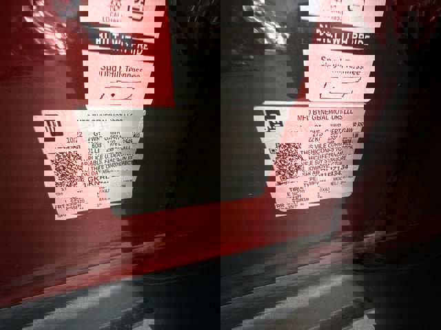 Used 2023 GMC Acadia SLE w/ Driver Convenience Package image 23