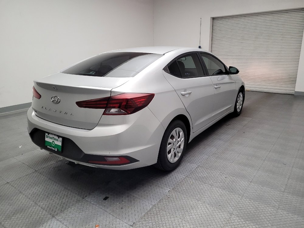 Used 2019 Hyundai Elantra SE image 9