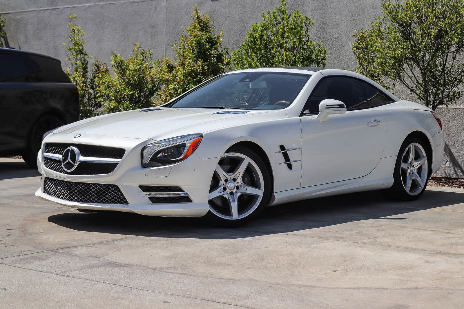 Used 2016 Mercedes-Benz SL 550 w/ Driver Assistance Package