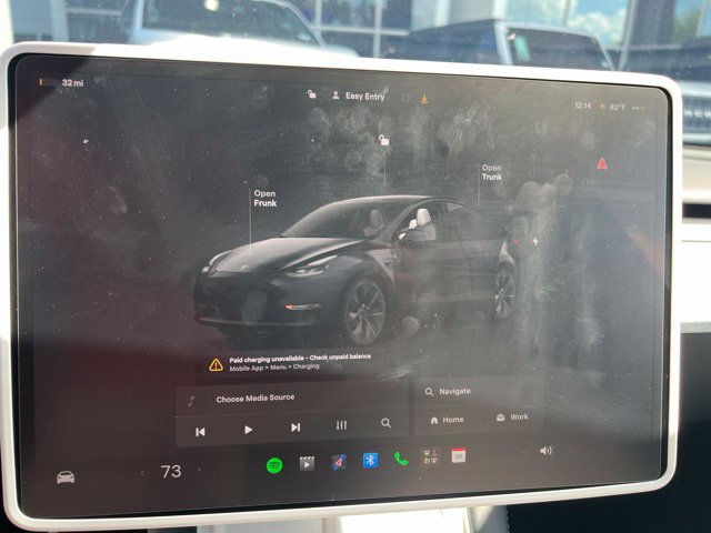 Used 2025 Tesla Model Y Long Range AWD/4WD image 17