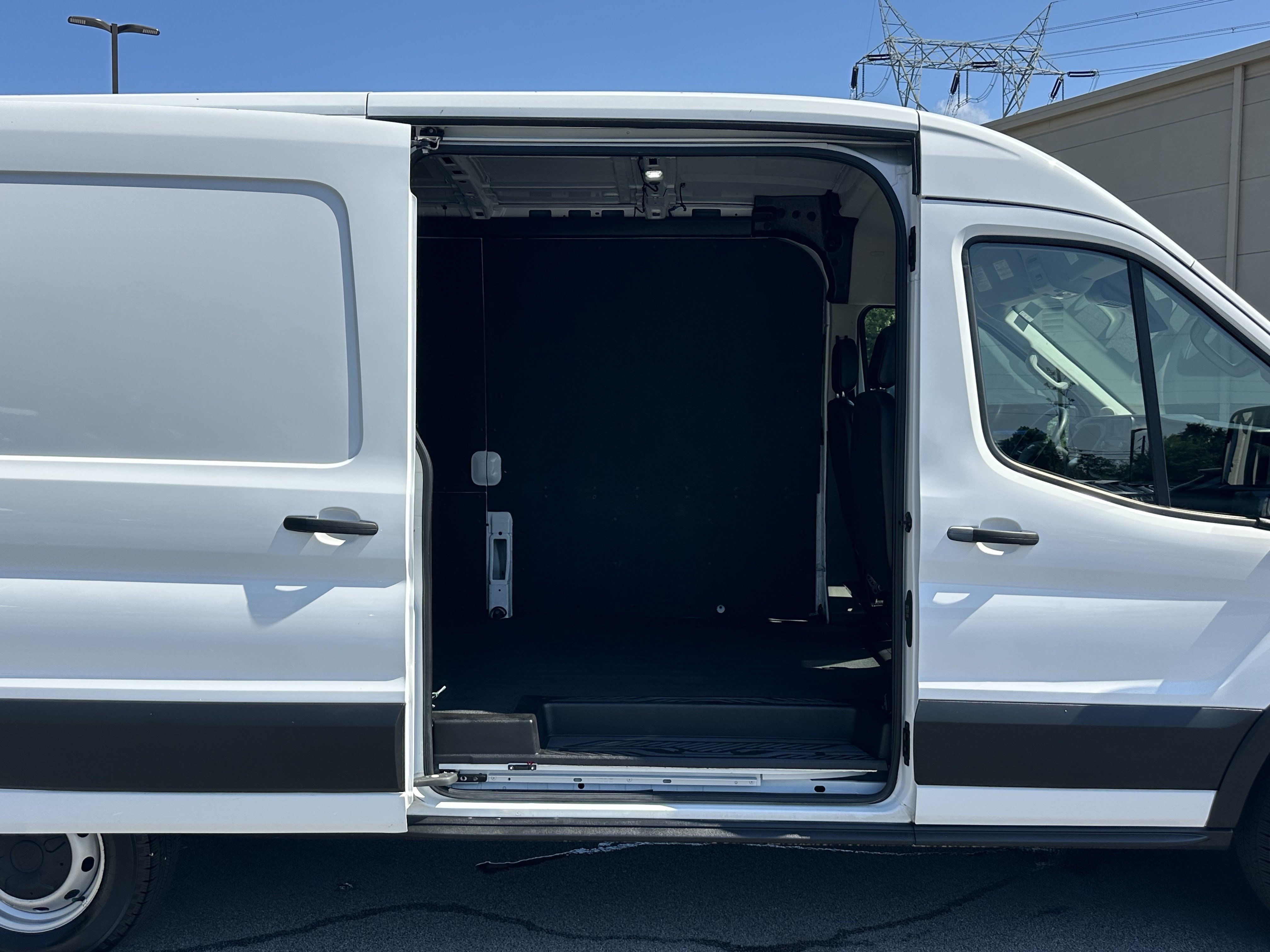 Used 2024 Ford Transit 250 148 Medium Roof w/ Load Area Protection Package RWD image 15
