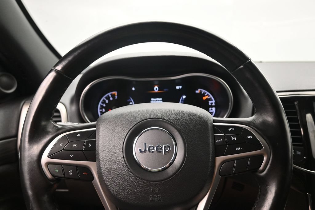 Used 2021 Jeep Grand Cherokee Laredo X AWD/4WD image 12