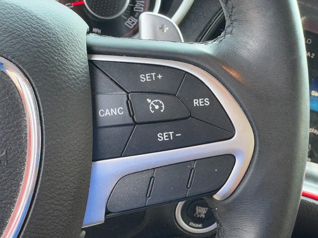 Used 2015 Dodge Challenger R/T Plus RWD image 20