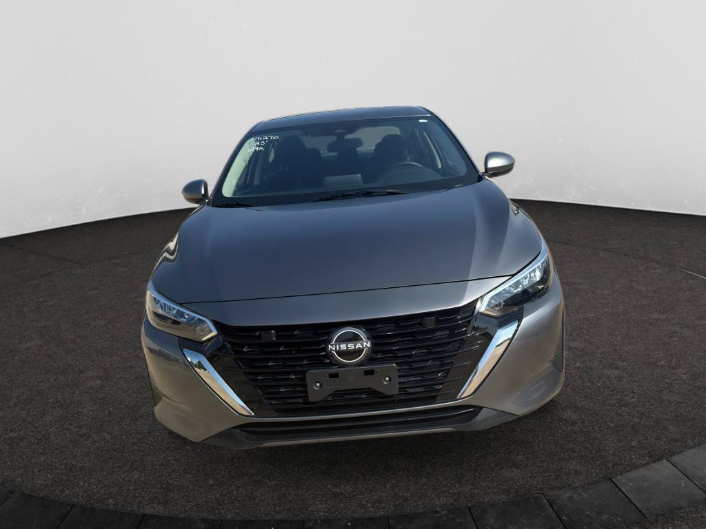 Used 2025 Nissan Sentra SV FWD image 1