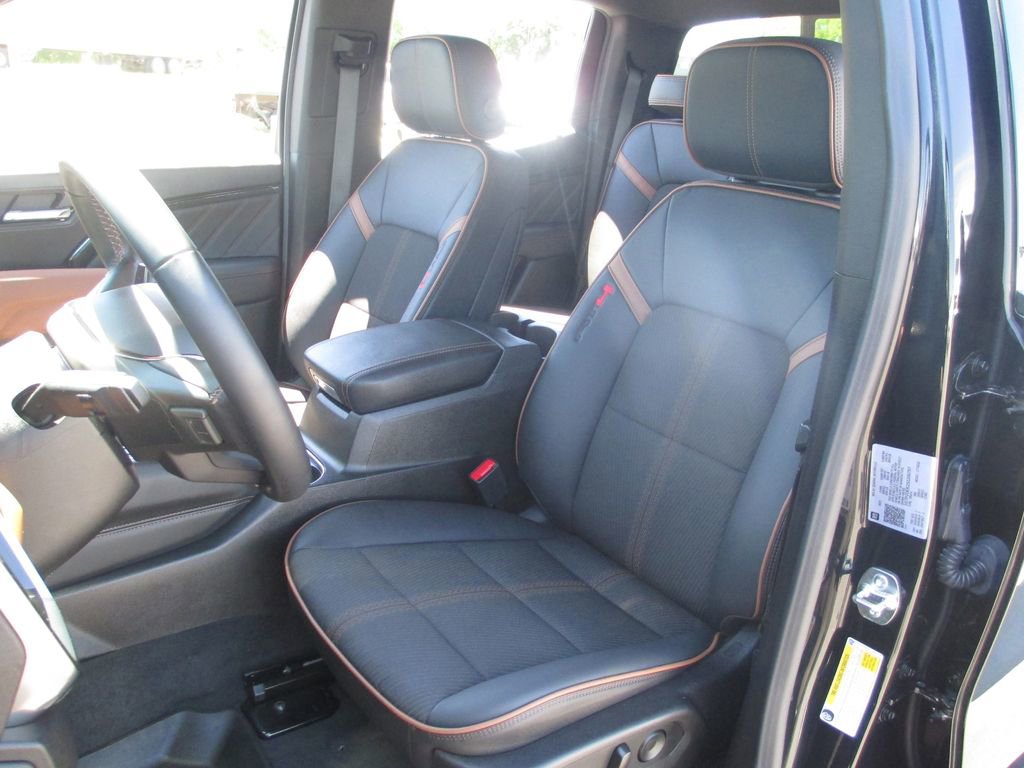 Used 2025 GMC Canyon AT4 AWD/4WD image 19