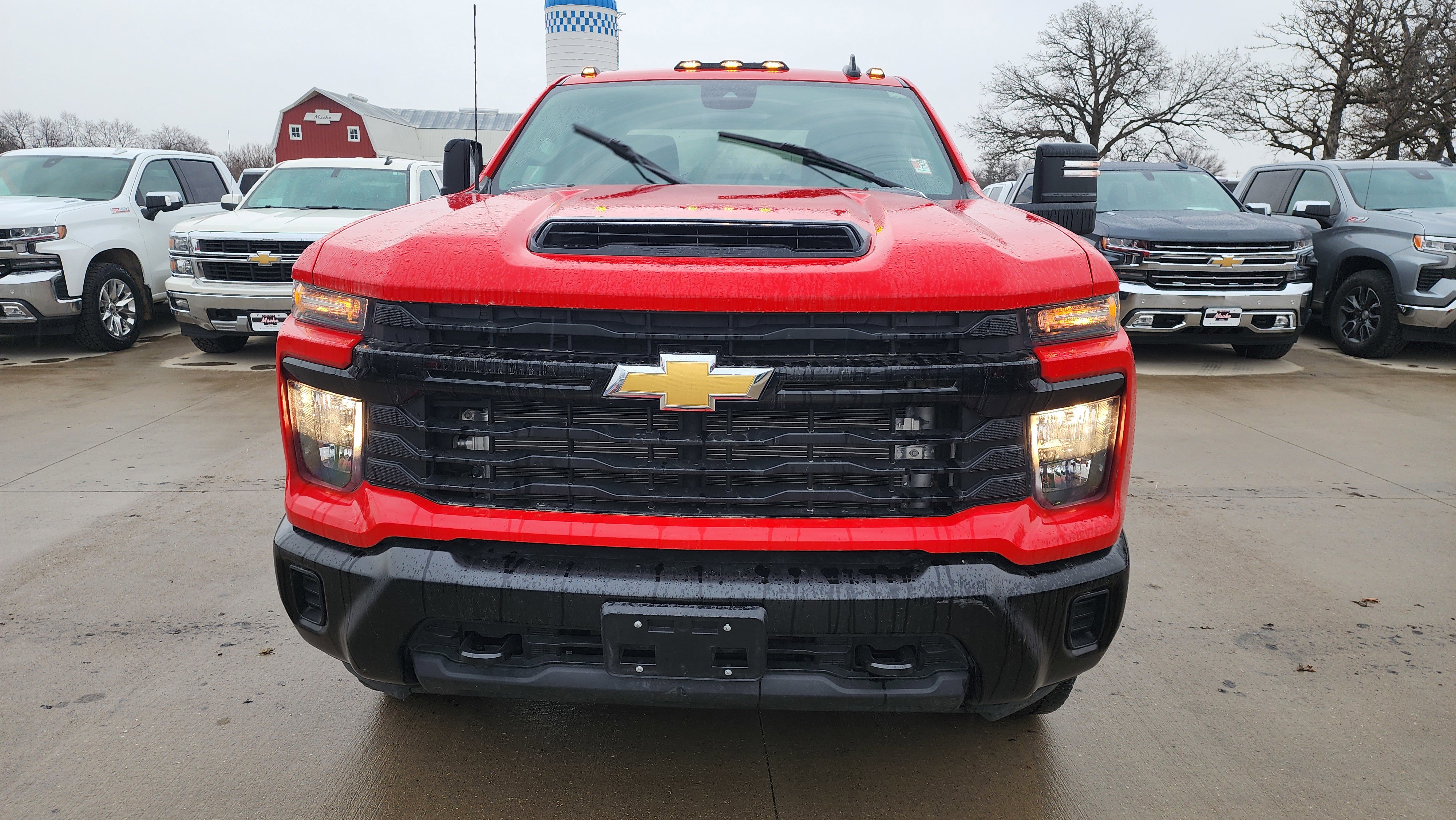 Used 2025 Chevrolet Silverado 3500 W/T AWD/4WD image 2