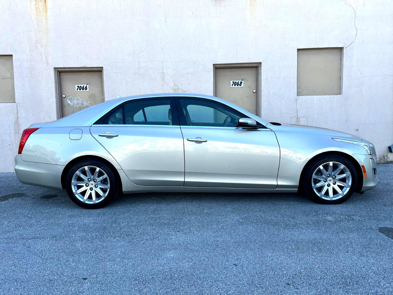 Used 2014 Cadillac CTS Luxury image 6