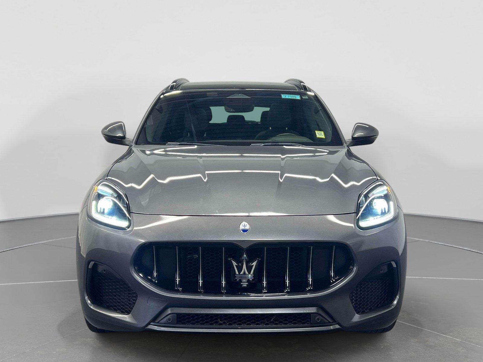 Used 2023 Maserati Grecale Modena AWD/4WD image 2