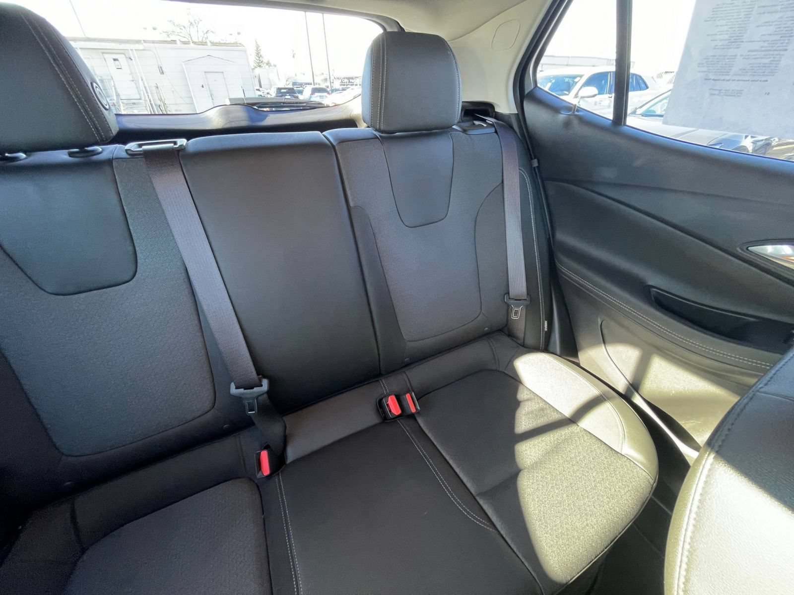 Used 2025 Buick Encore GX Preferred FWD image 37
