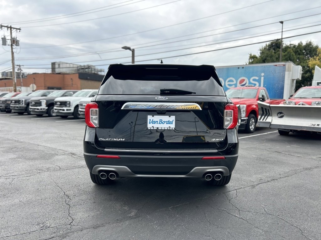 Certified 2022 Ford Explorer Platinum w/ Equipment Group 601A image 5