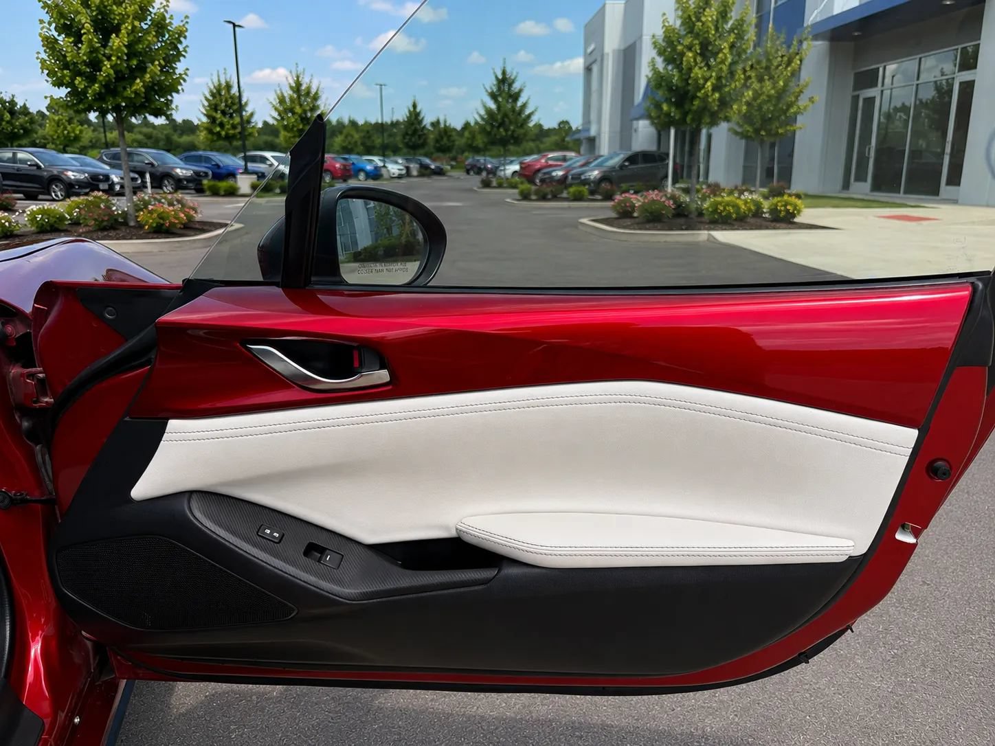 Used 2021 MAZDA MX-5 Miata RF Grand Touring RWD image 21