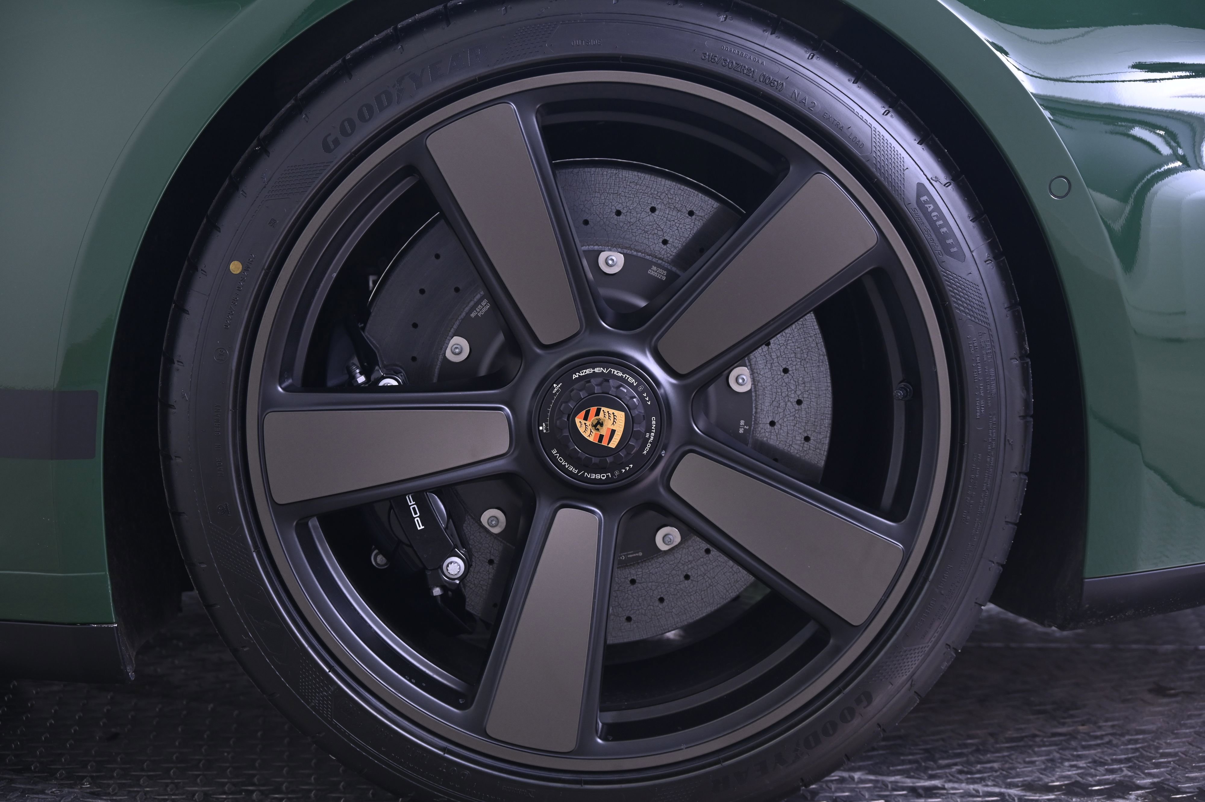 Certified 2026 Porsche 911 GTS image 18