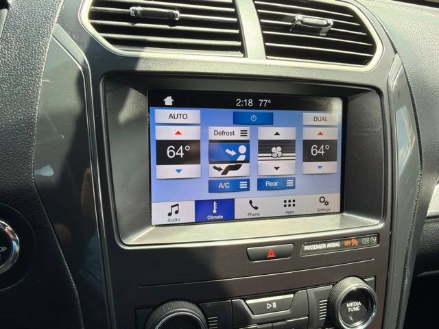 Used 2019 Ford Explorer XLT w/ Equipment Group 201A AWD/4WD image 22