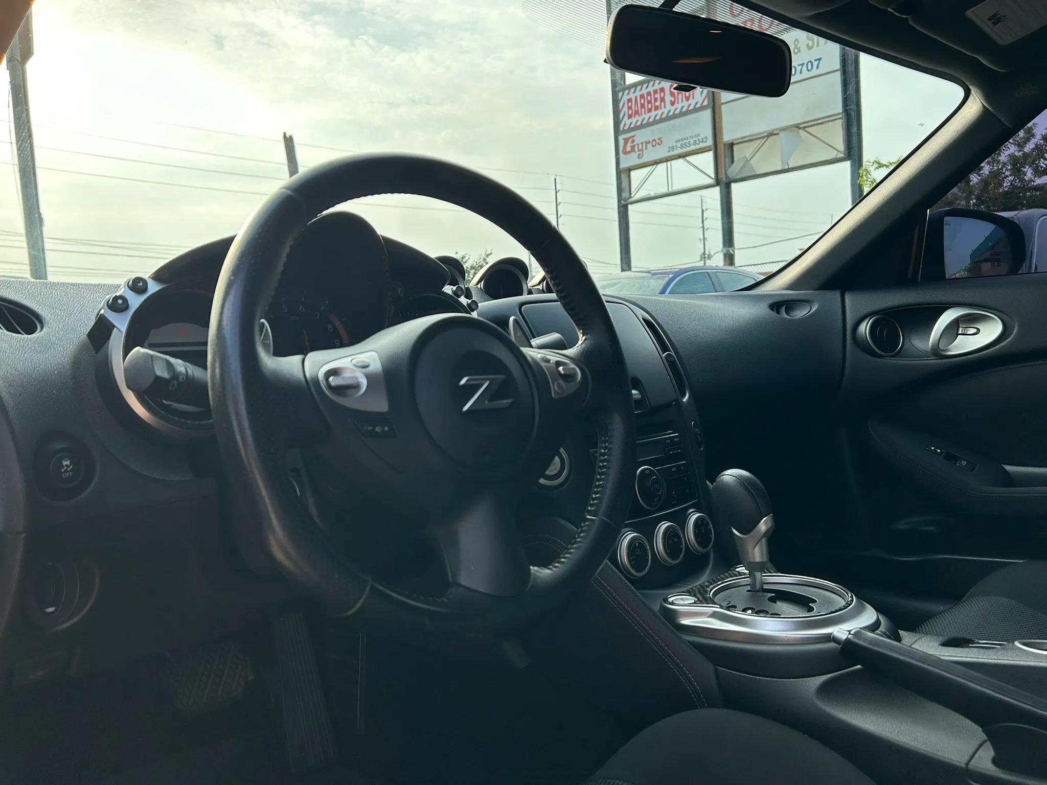 Used 2012 Nissan 370Z Coupe RWD image 10