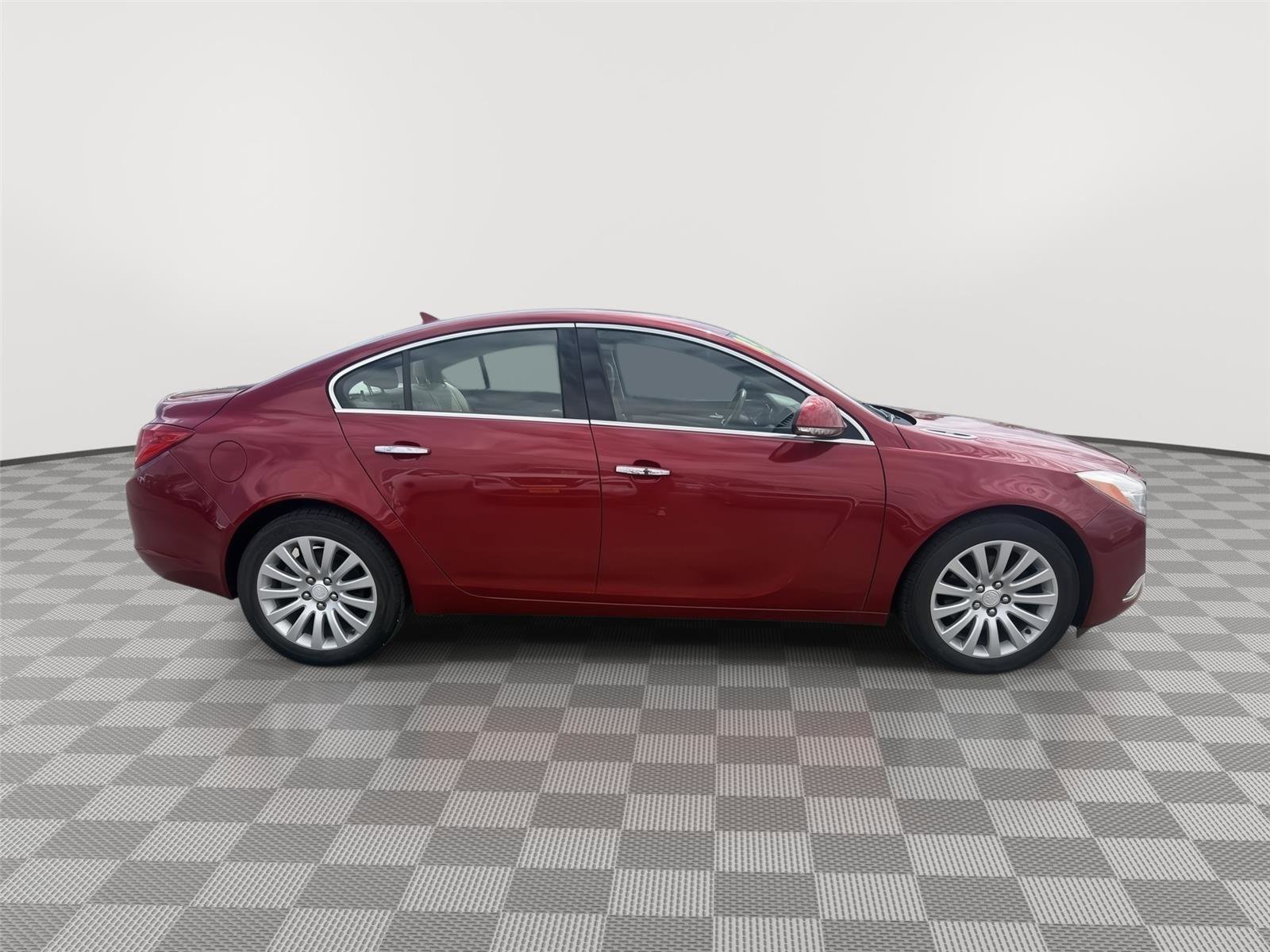 Used 2013 Buick Regal Premium image 6