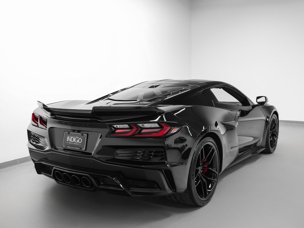 Used 2025 Chevrolet Corvette Z06 image 30
