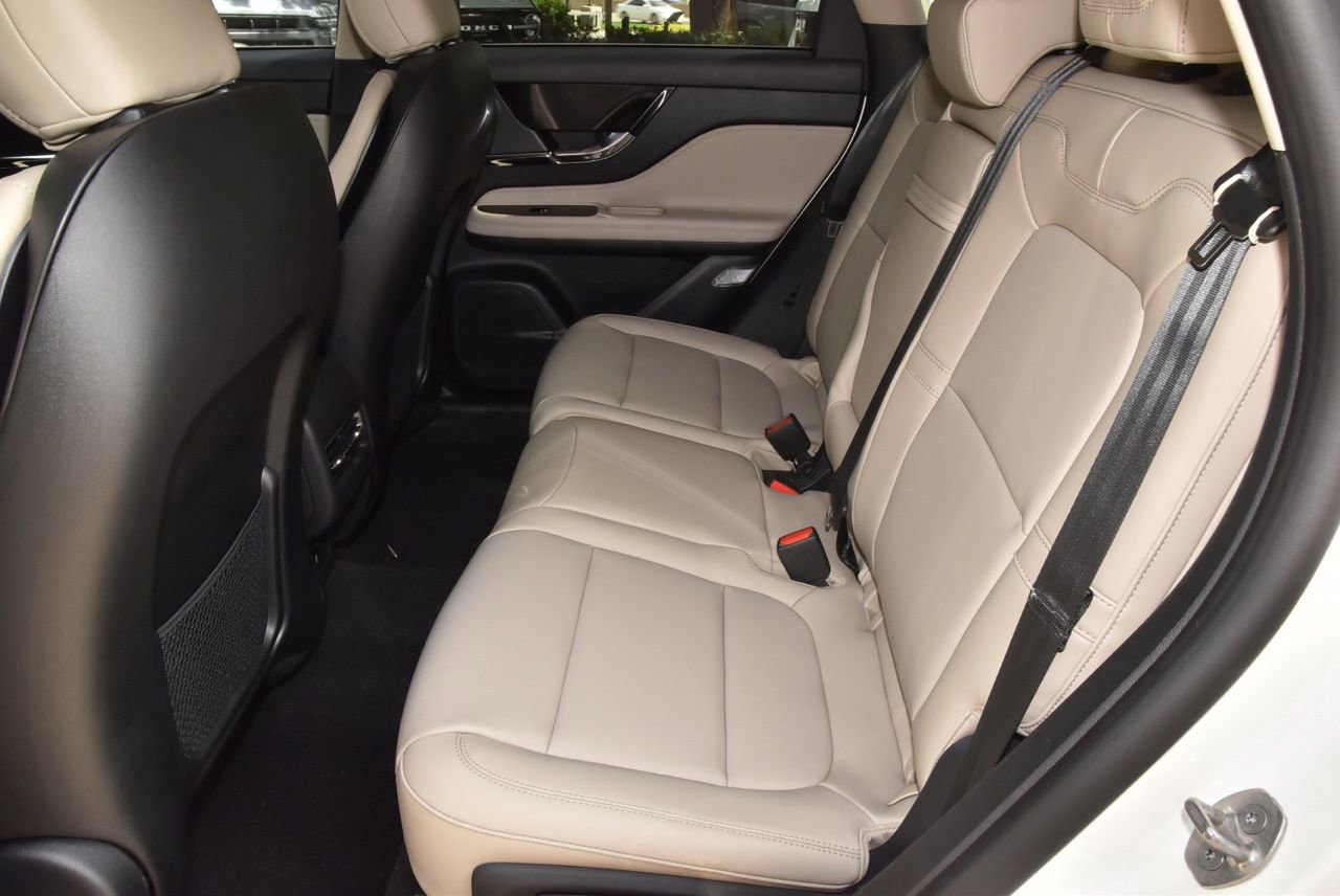 New 2026 Lincoln Corsair Premiere image 14