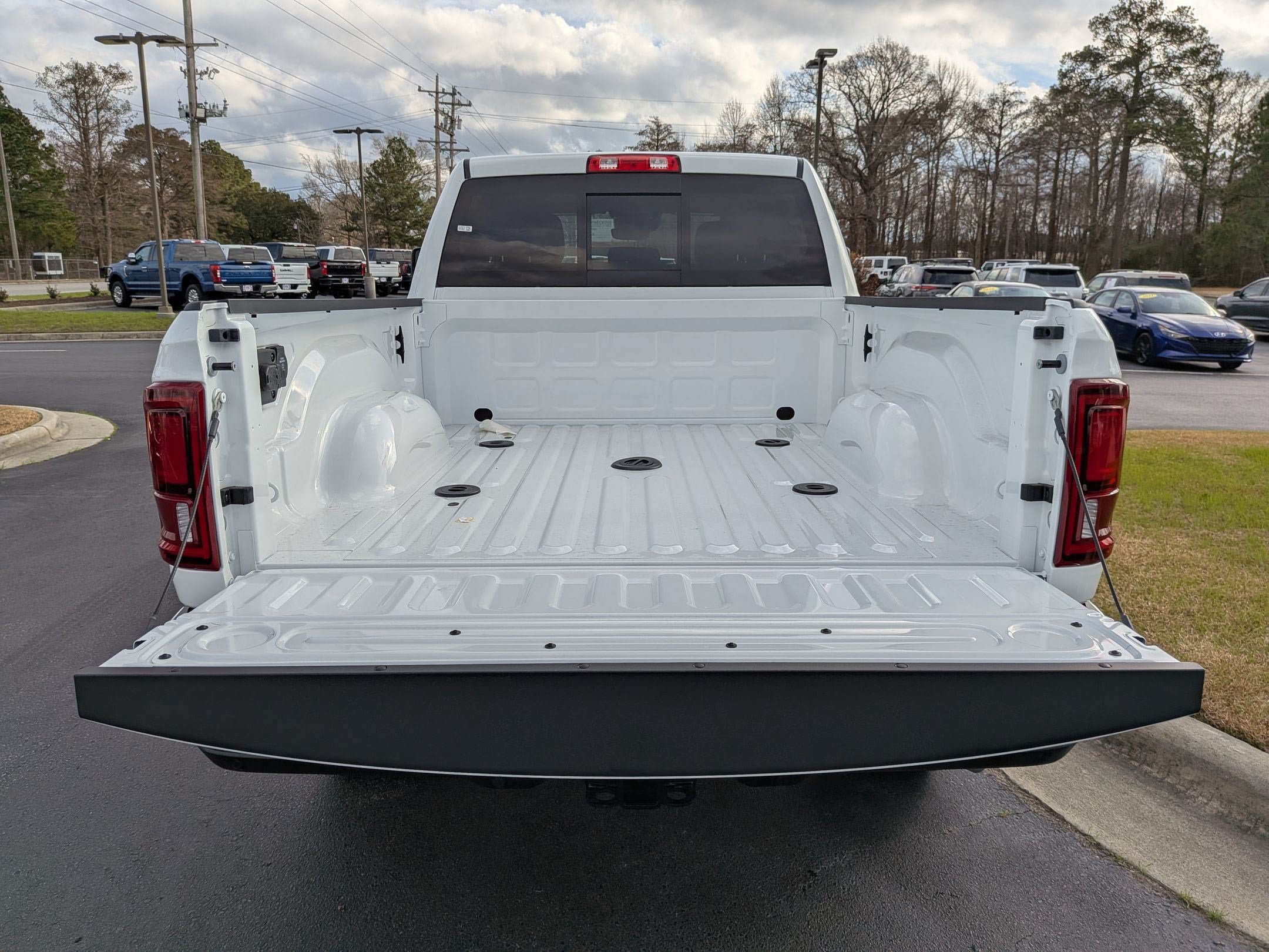 New 2026 RAM 2500 Big Horn AWD/4WD image 30