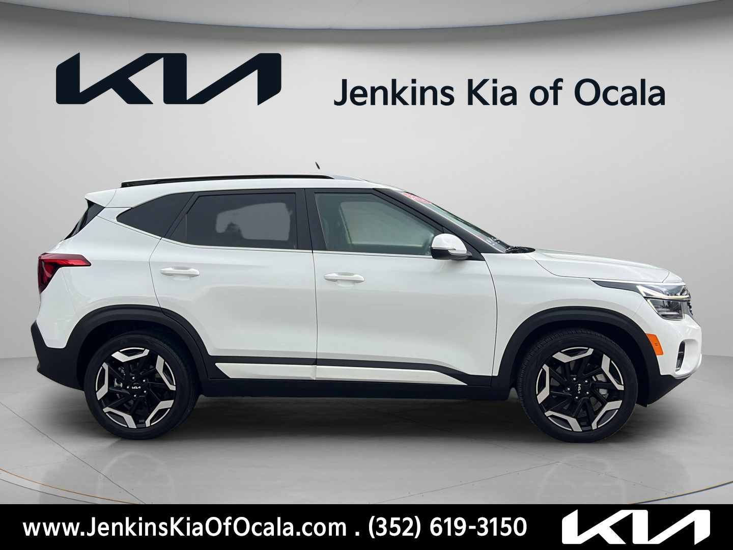 Certified 2024 Kia Seltos SX w/ SX Sunroof Package AWD/4WD image 2