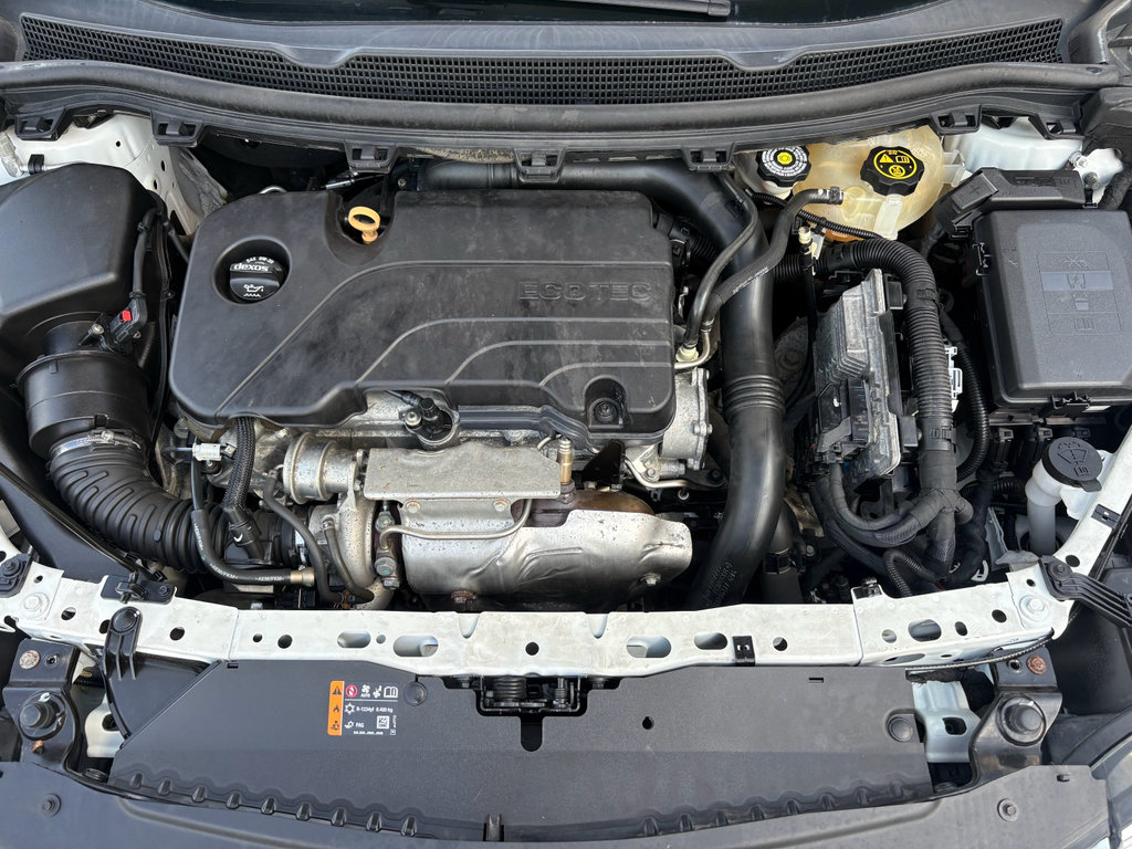 Used 2019 Chevrolet Cruze LS w/ LS Convenience Package FWD image 27