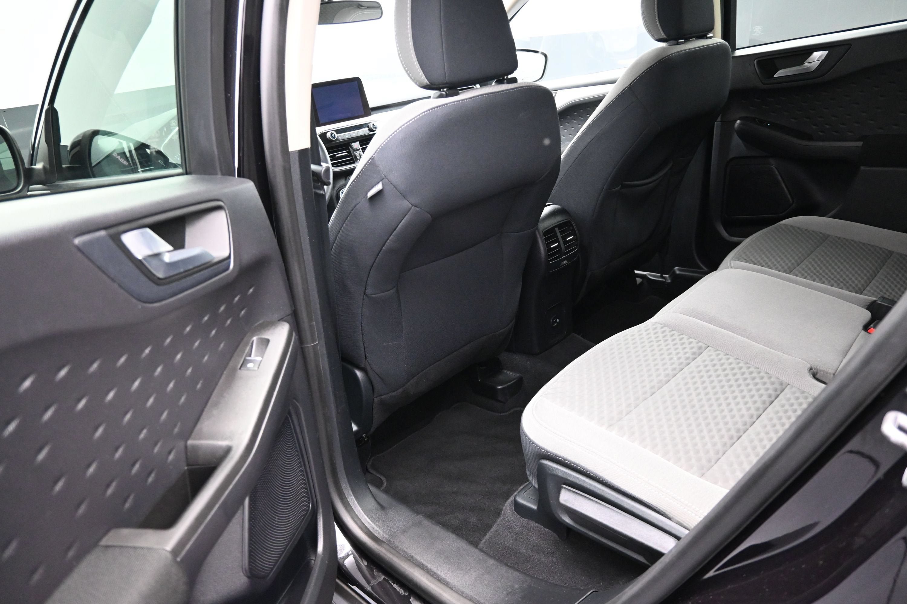 Used 2020 Ford Escape SE FWD image 27