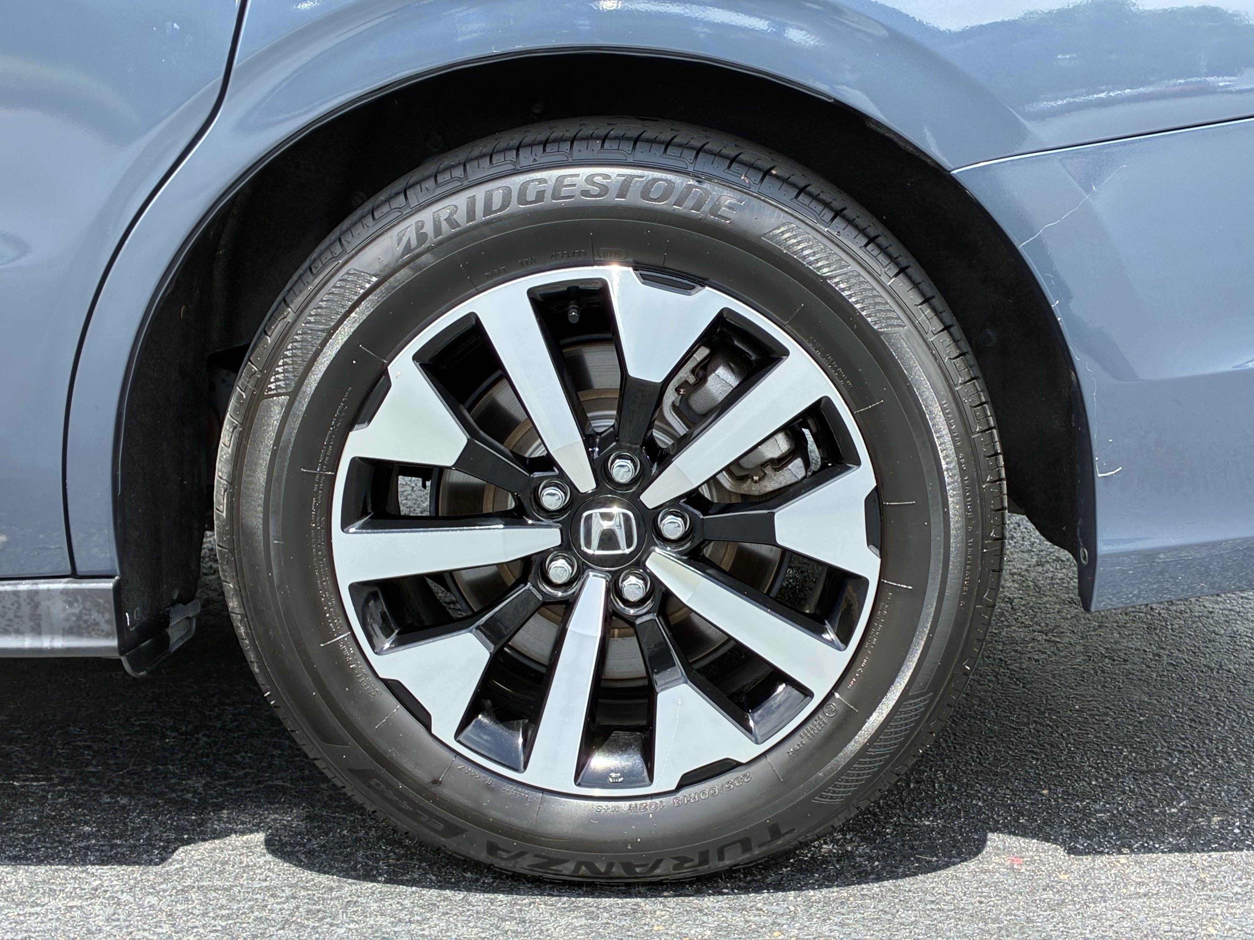 Used 2025 Honda Odyssey EX-L image 9