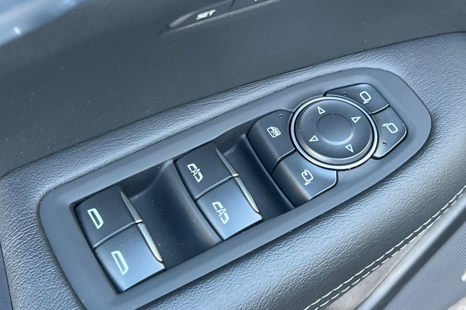 Used 2025 Cadillac XT5 Premium Luxury image 11