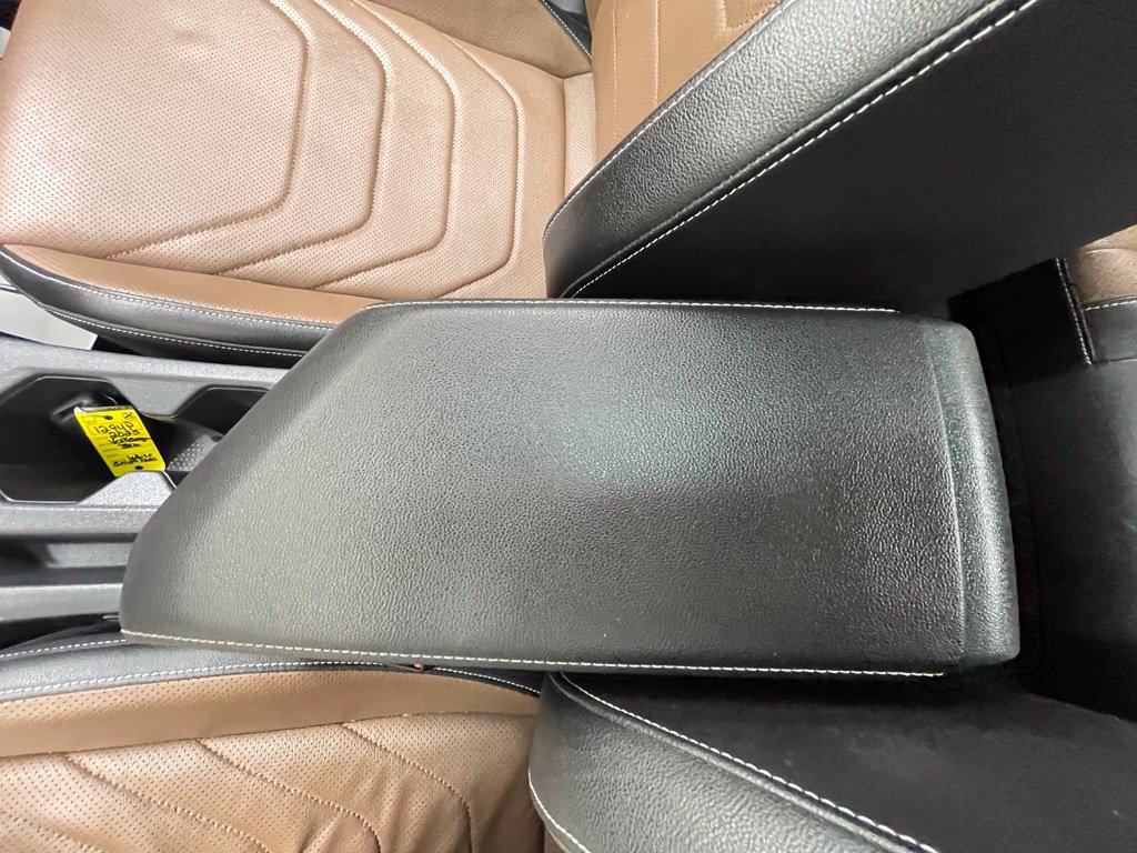 Used 2025 Volkswagen Jetta SEL FWD image 16