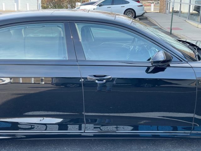 Used 2023 Audi S8 image 21