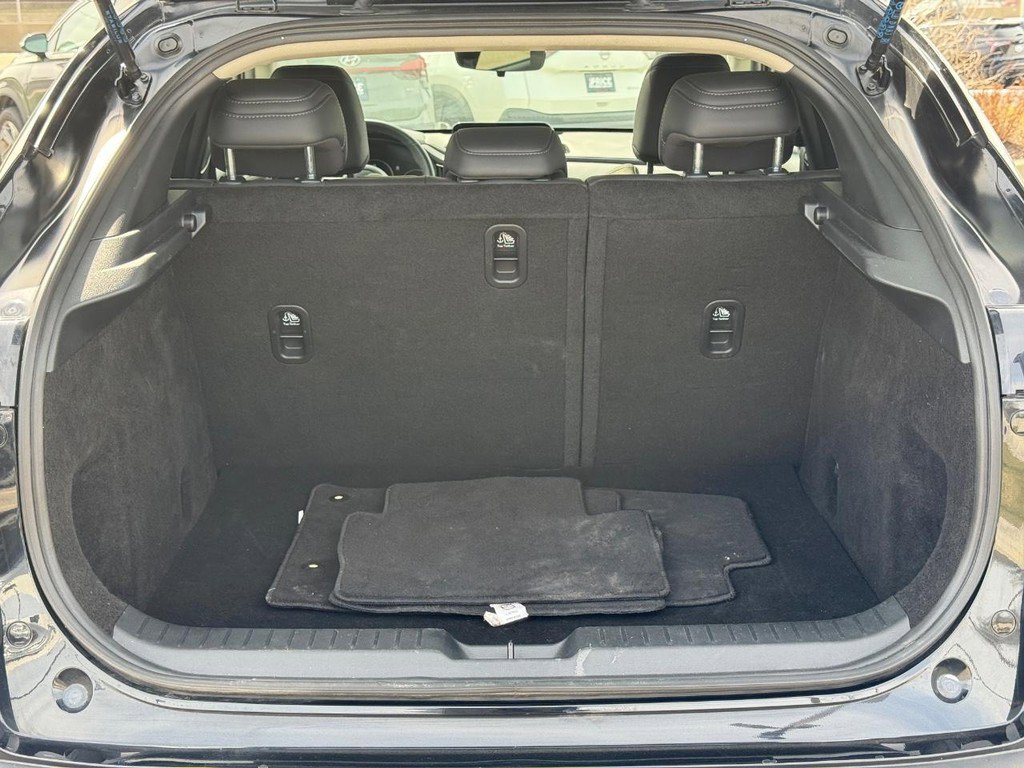 Used 2025 MAZDA CX-30 AWD 2.5 S w/ Preferred Package image 6