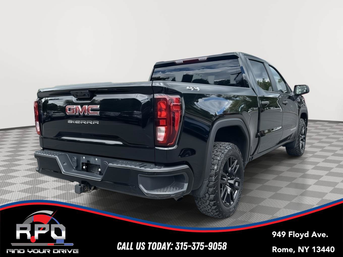 Used 2023 GMC Sierra 1500 Pro w/ Graphite Edition AWD/4WD image 5