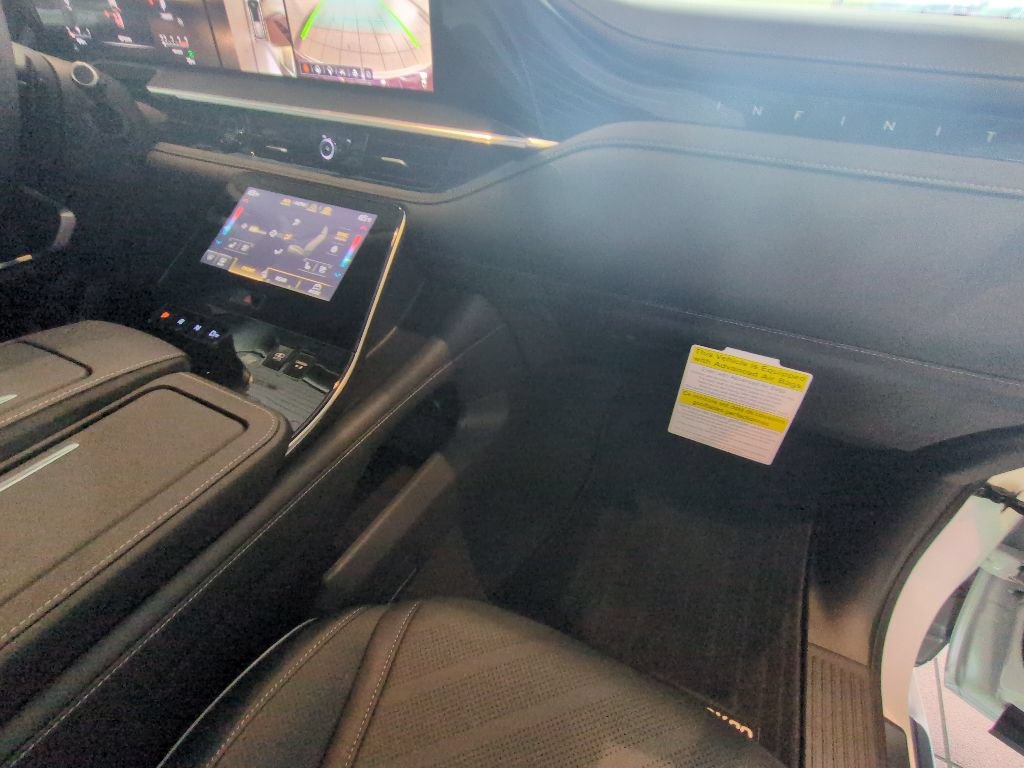 New 2026 INFINITI QX80 Luxe RWD image 27