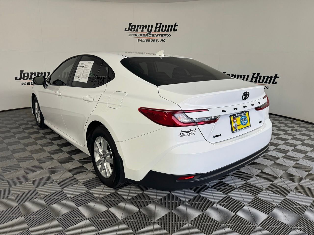 Used 2026 Toyota Camry LE FWD image 8