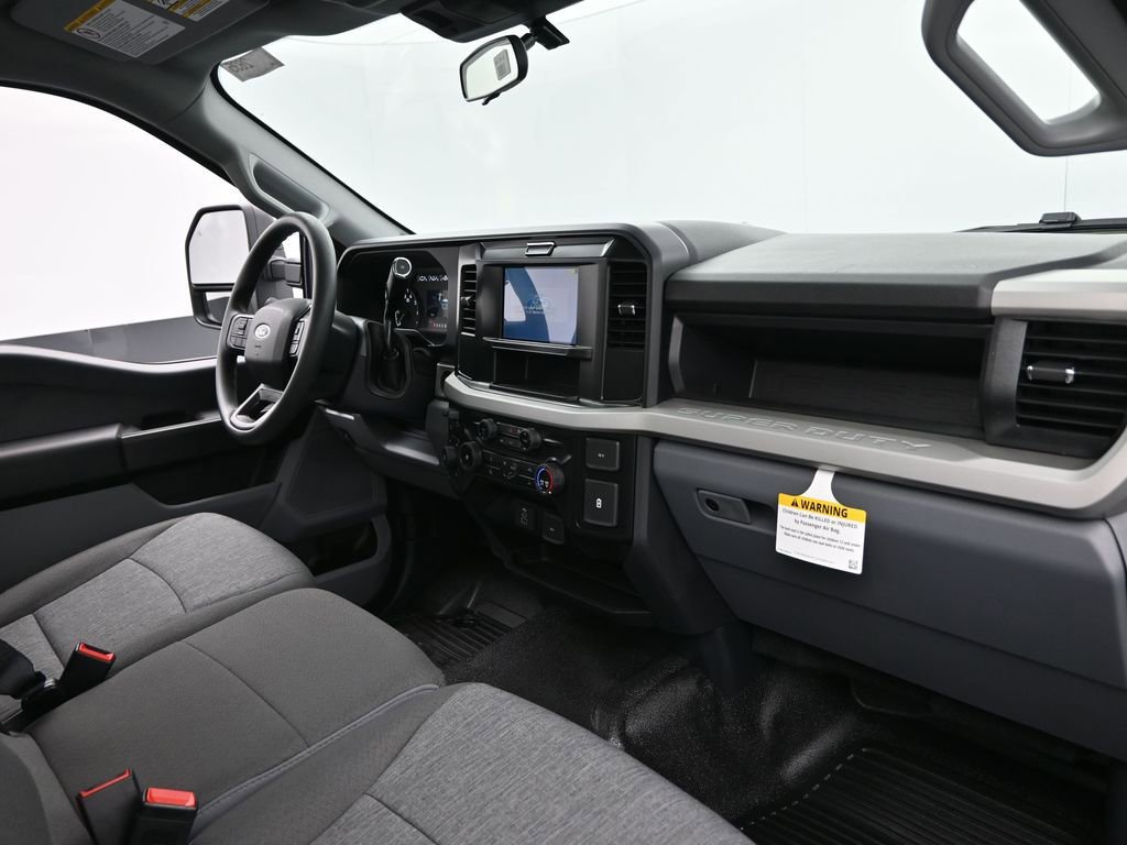 New 2026 Ford F250 XL w/ F-250 >10K GVWR Package image 24