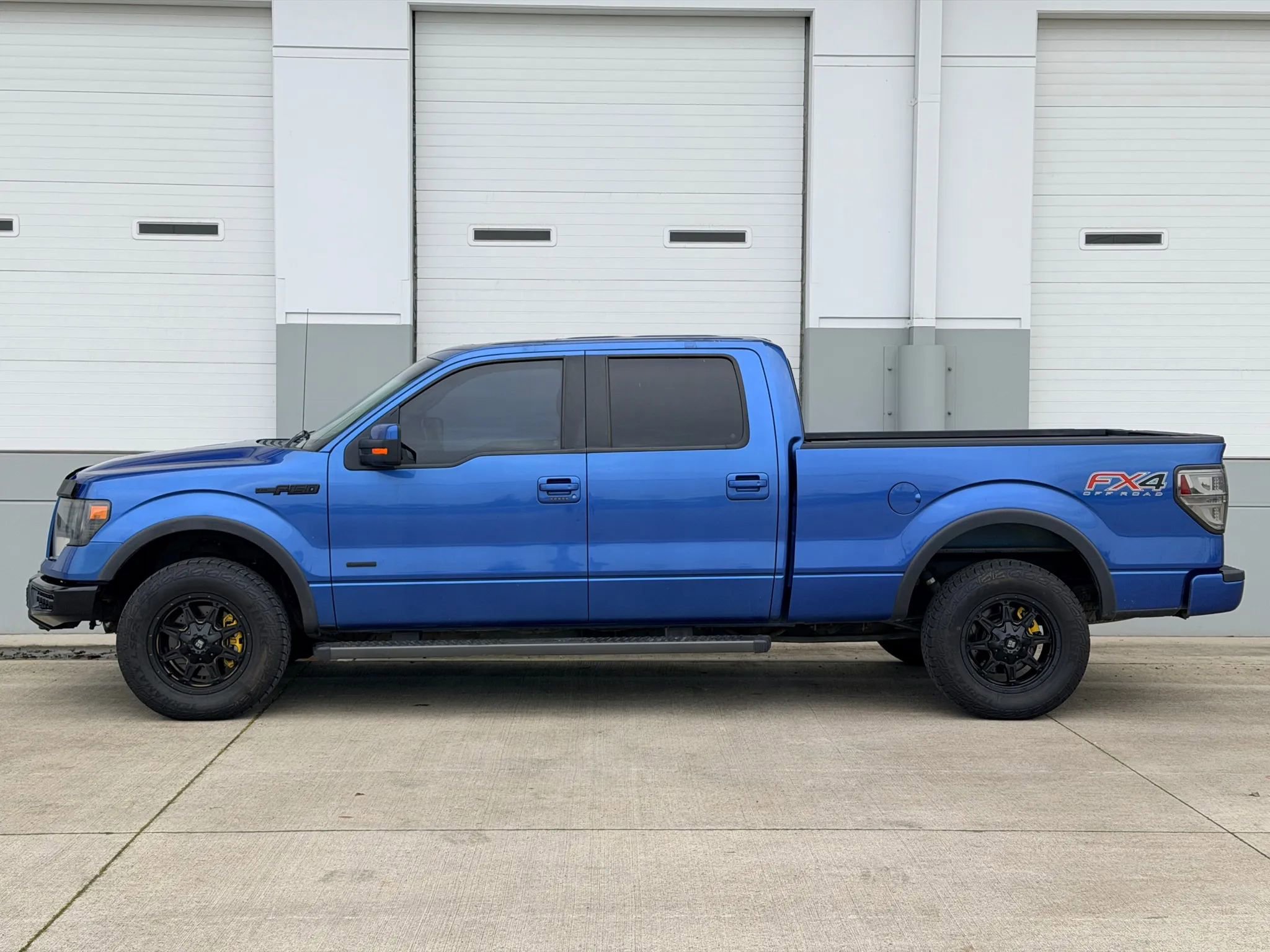 Used 2014 Ford F150 FX4 w/ Equipment Group 402A Luxury image 2