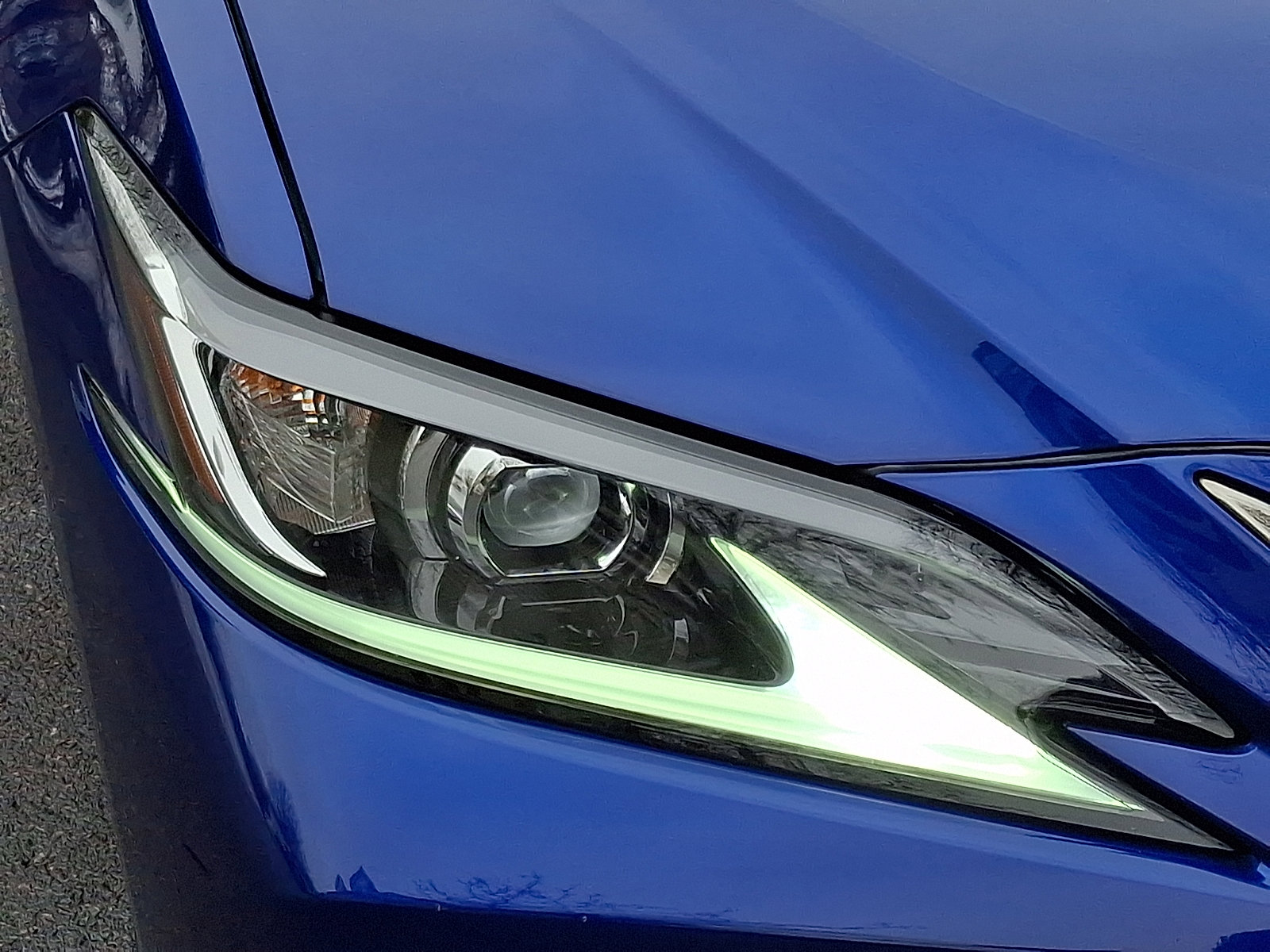 Certified 2022 Lexus ES 350 F Sport w/ Accessory Package 2 image 9