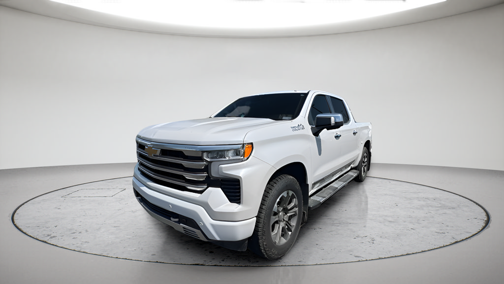 Used 2022 Chevrolet Silverado 1500 High Country w/ Z71 Off-Road Package AWD/4WD image 2