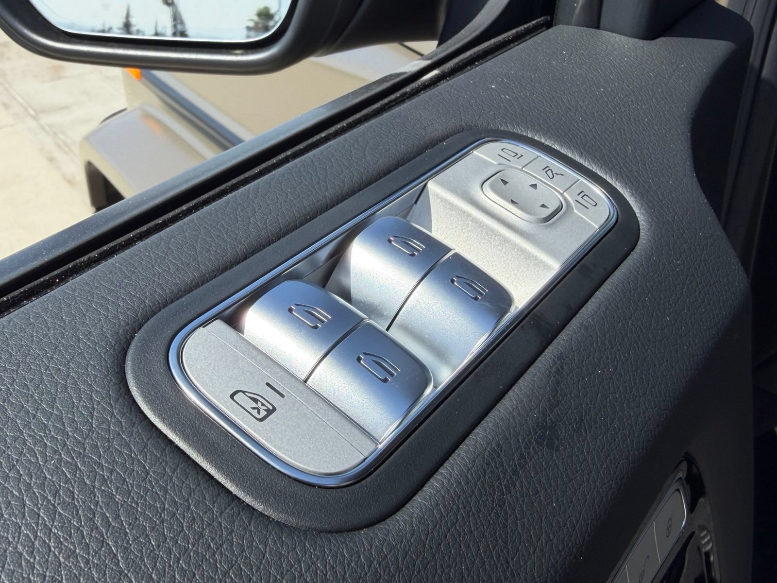New 2026 Mercedes-Benz G 63 AMG 4MATIC image 16